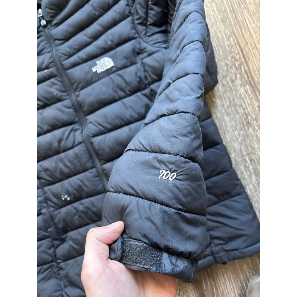 The North Face 700 Black Puffer Jacket Size L